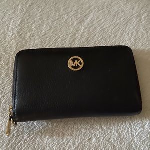 Michael Kors Wristlet/Wallet